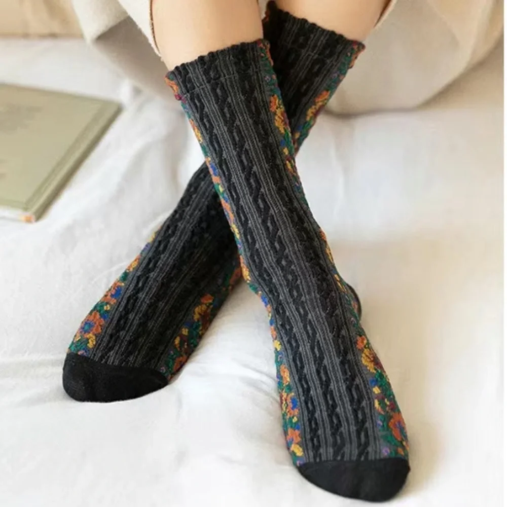Women’s Embroidered Floral Ethnic Socks 5 Pairs